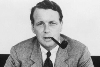 The Daily Routine of David Ogilvy